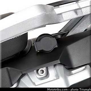 triumph_1200_explorer_2012_025.jpg