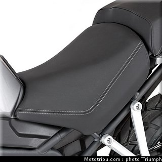 triumph_1200_explorer_2012_036.jpg