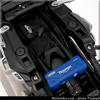 triumph_1200_explorer_2012_048.jpg