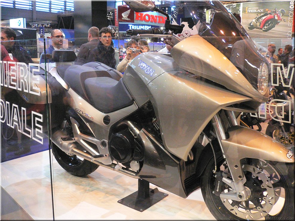 MOTO 
