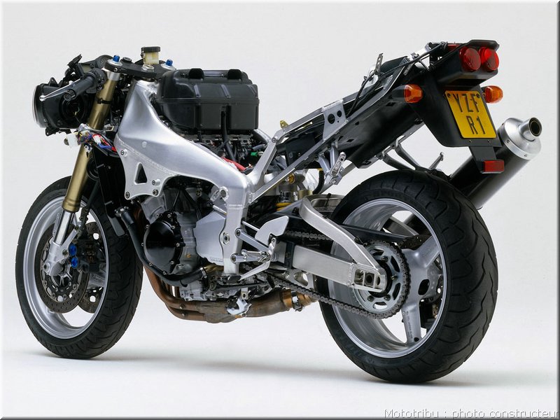 yamaha-r1-1998-016