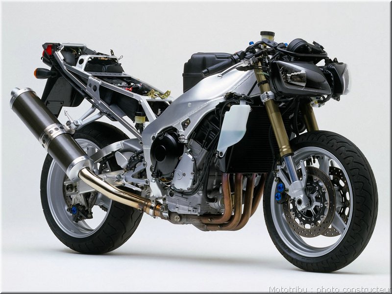 yamaha-r1-1998-017