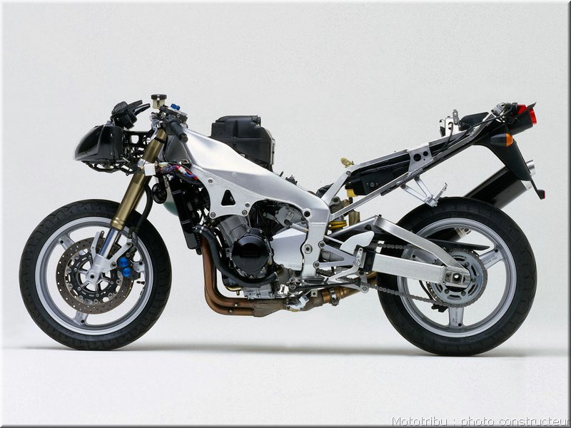 yamaha-r1-1998-018