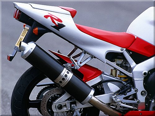 yamaha-r1-1998-015.jpg