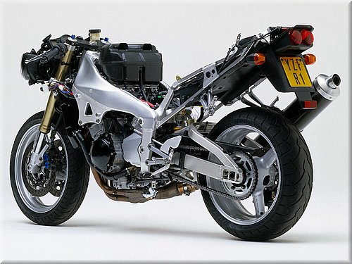 yamaha-r1-1998-016.jpg