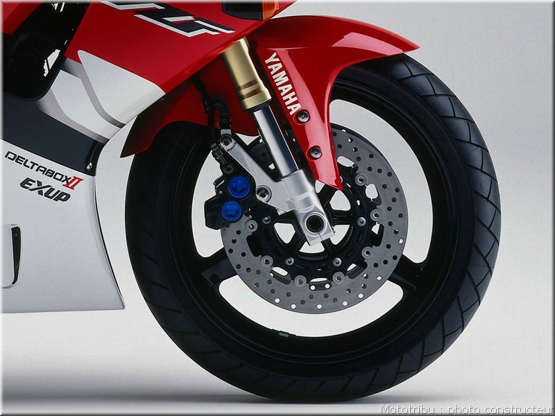 yamaha-yzfr1-1999-009