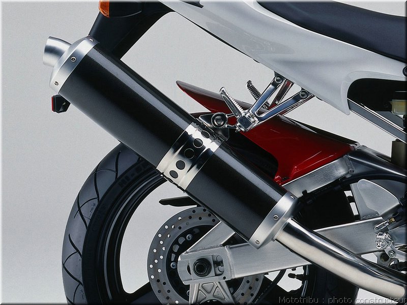 yamaha-yzfr1-1999-011