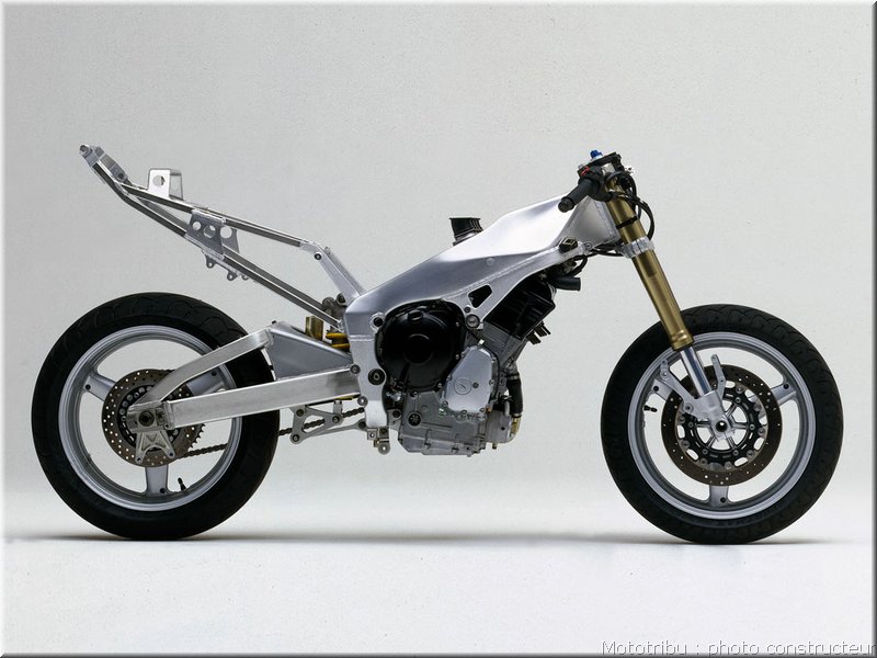 yamaha-yzfr1-1999-014