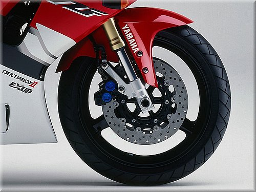 yamaha-yzfr1-1999-009.jpg