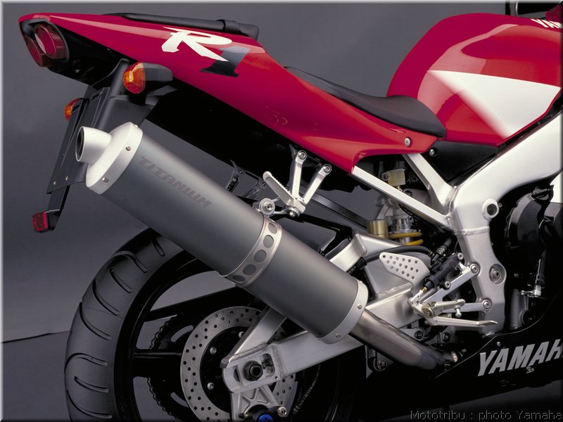 yamaha-yzfr1-2000-031