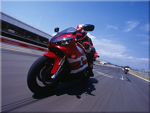 yamaha-yzfr1-2000-003.jpg