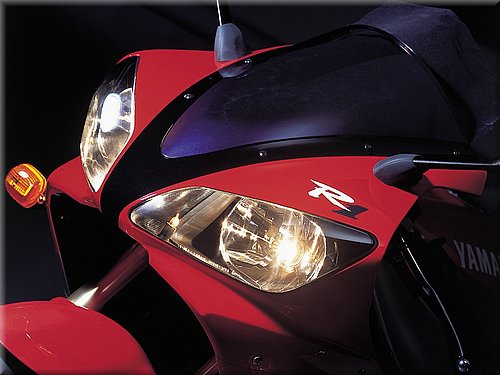 yamaha-yzfr1-2000-023.jpg