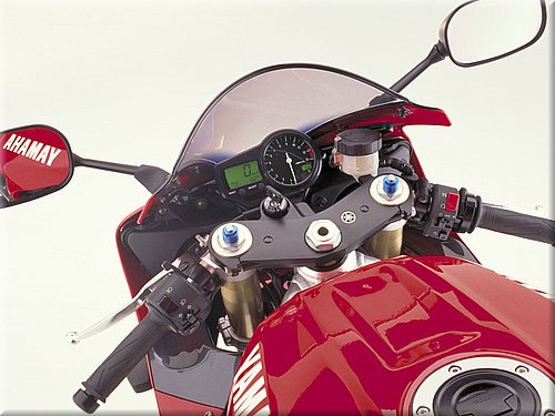 yamaha-yzfr1-2000-029.jpg