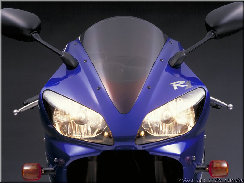 yamaha-r1-2001_06