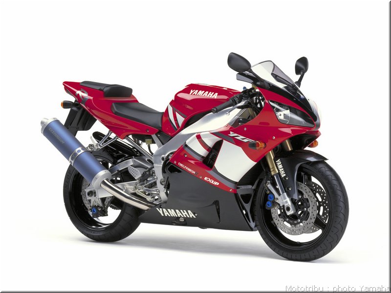yamaha-r1-2001_12
