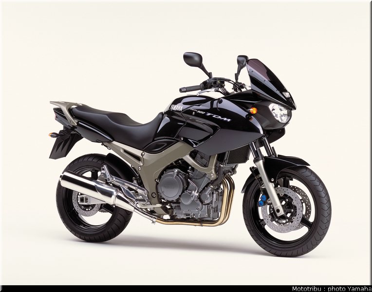 yamaha_900tdm_2002_010
