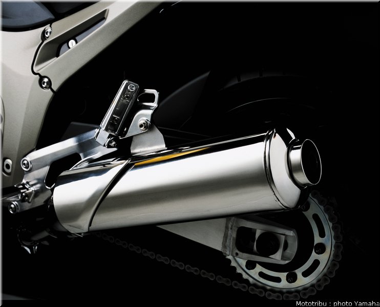 yamaha_900tdm_2002_017