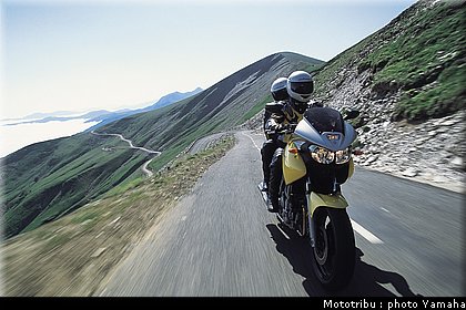 yamaha_900tdm_2002_002.jpg