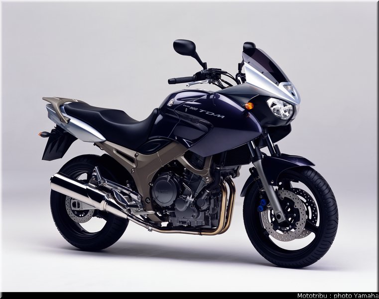 yamaha_900tdm_2003_001