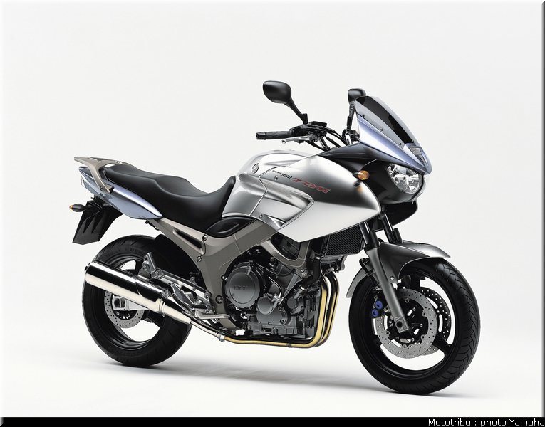 yamaha_900tdm_2004_1