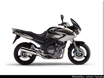 yamaha_900tdm_2005_008.jpg