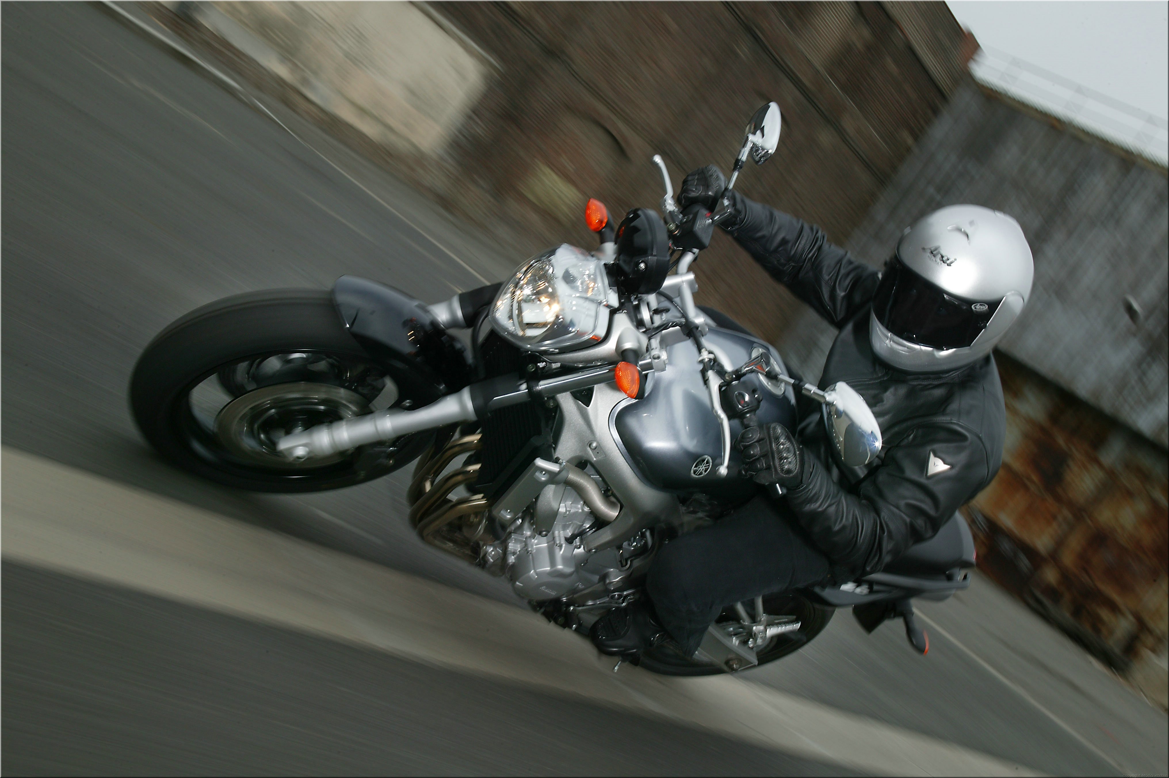MOTO 