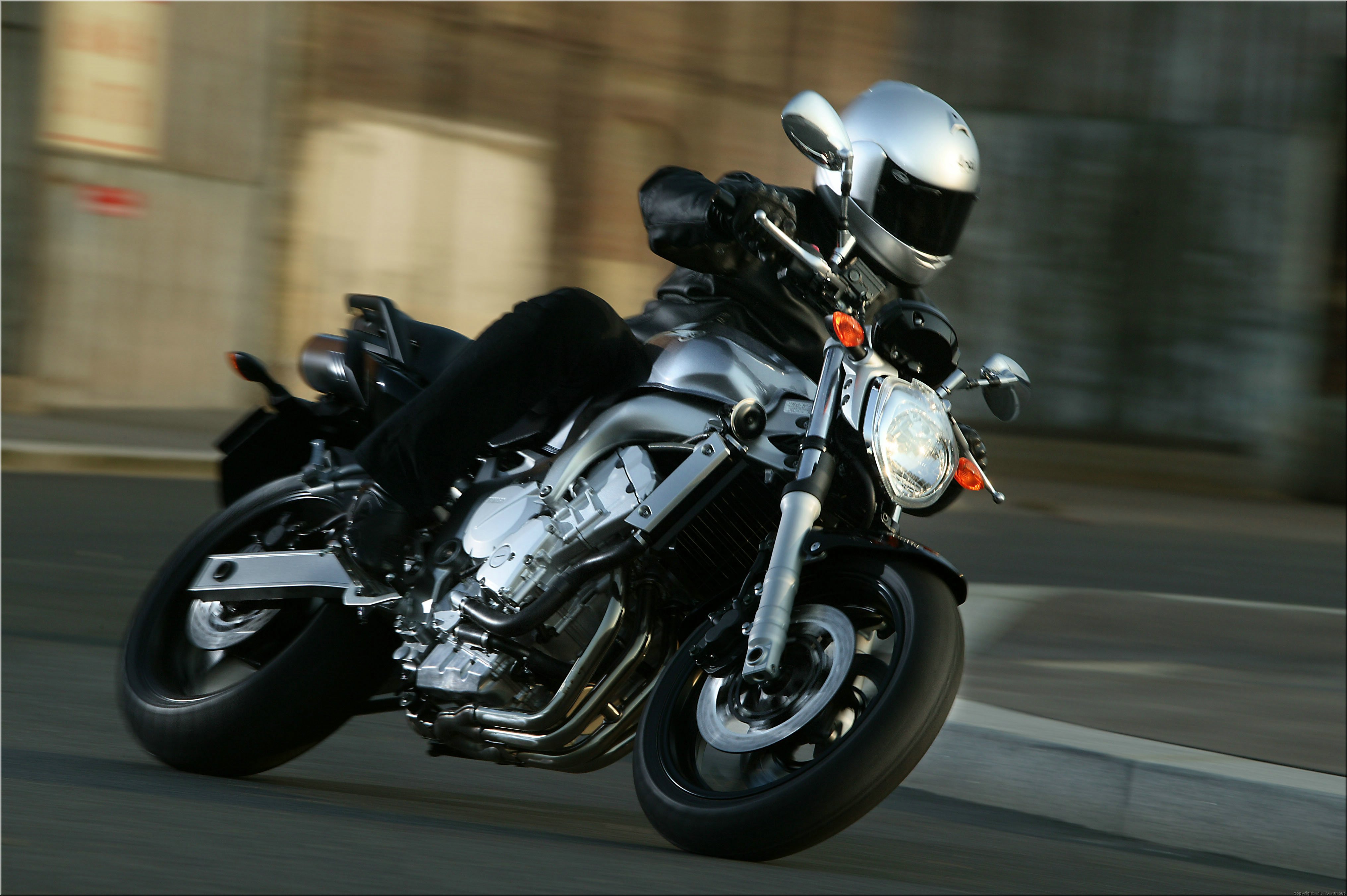 MOTO 