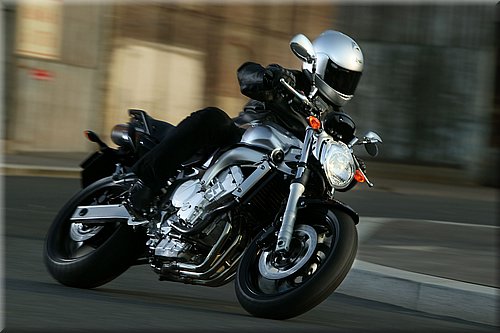 fz6-2005fe-002.jpg