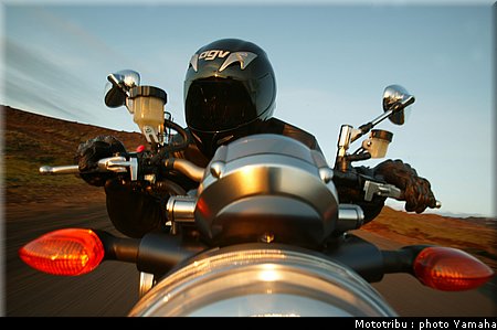 yamaha_mt01_2005_006.jpg