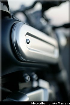 yamaha_mt01_2005_039.jpg