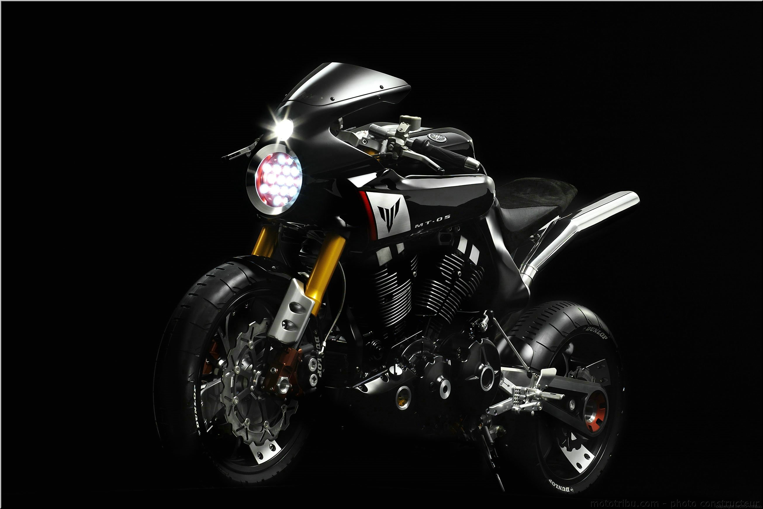 MOTO 