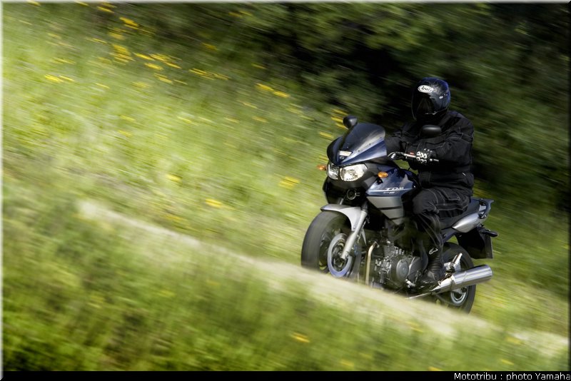 yamaha_900tdm_2006_002