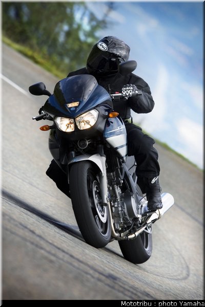 yamaha_900tdm_2006_008
