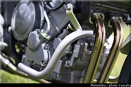 yamaha_900tdm_2006_025.jpg