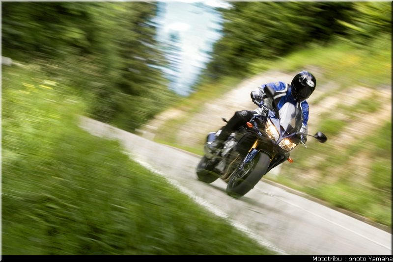 yamaha_fz1_fazer_2006_001