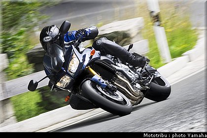 yamaha_fz1_fazer_2006_002.jpg
