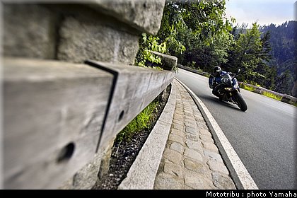 yamaha_fz1_fazer_2006_003.jpg