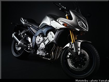 yamaha_fz1_fazer_2006_007.jpg
