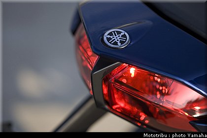 yamaha_fz1_fazer_2006_016.jpg