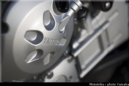 yamaha_fz1_fazer_2006_018.jpg