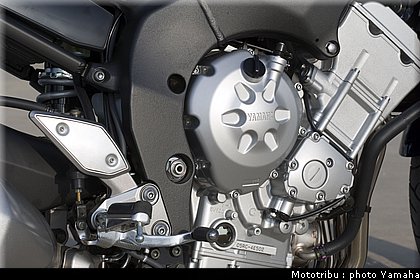 yamaha_fz1_fazer_2006_019.jpg