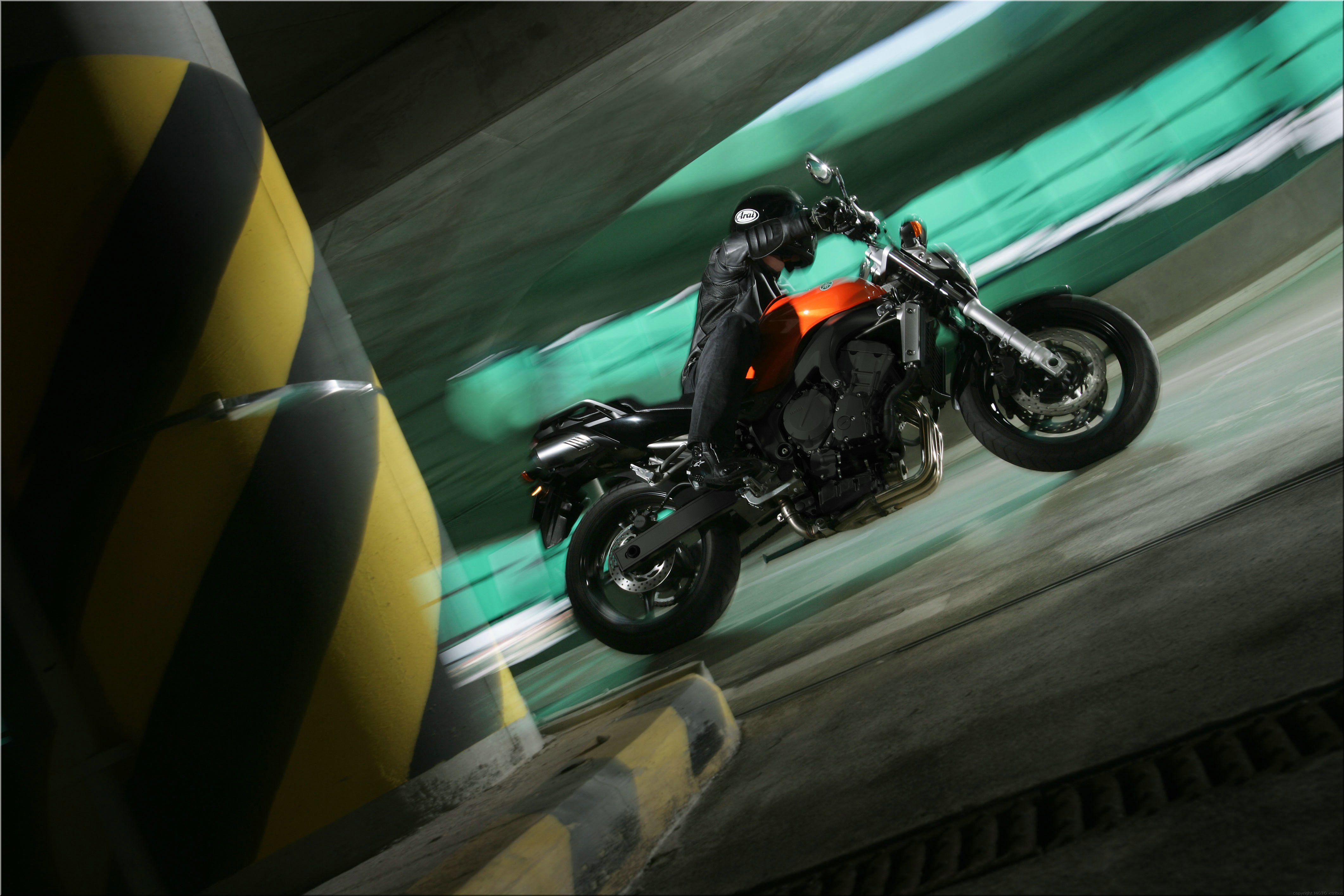 MOTO 