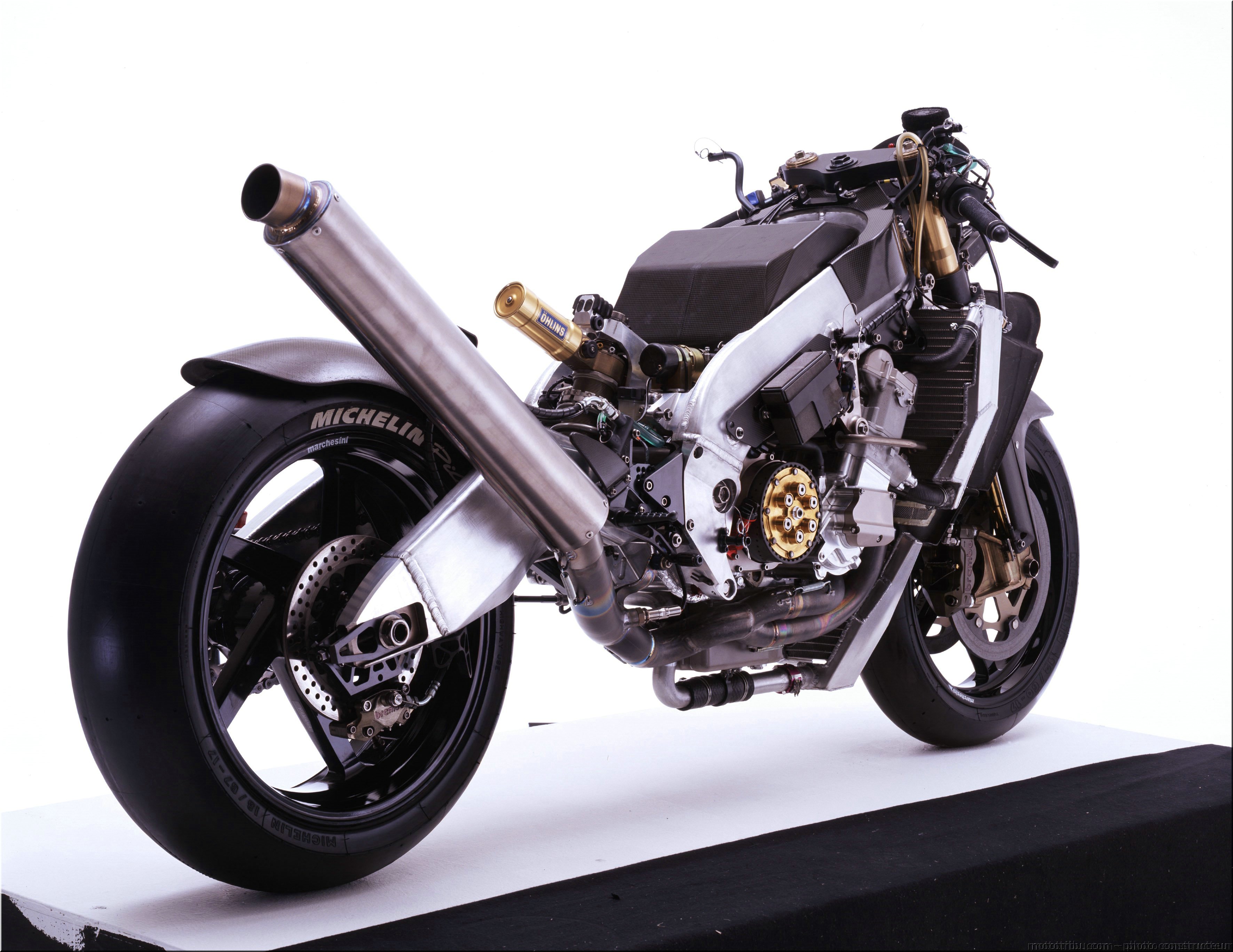 m1-rossi-2006-007