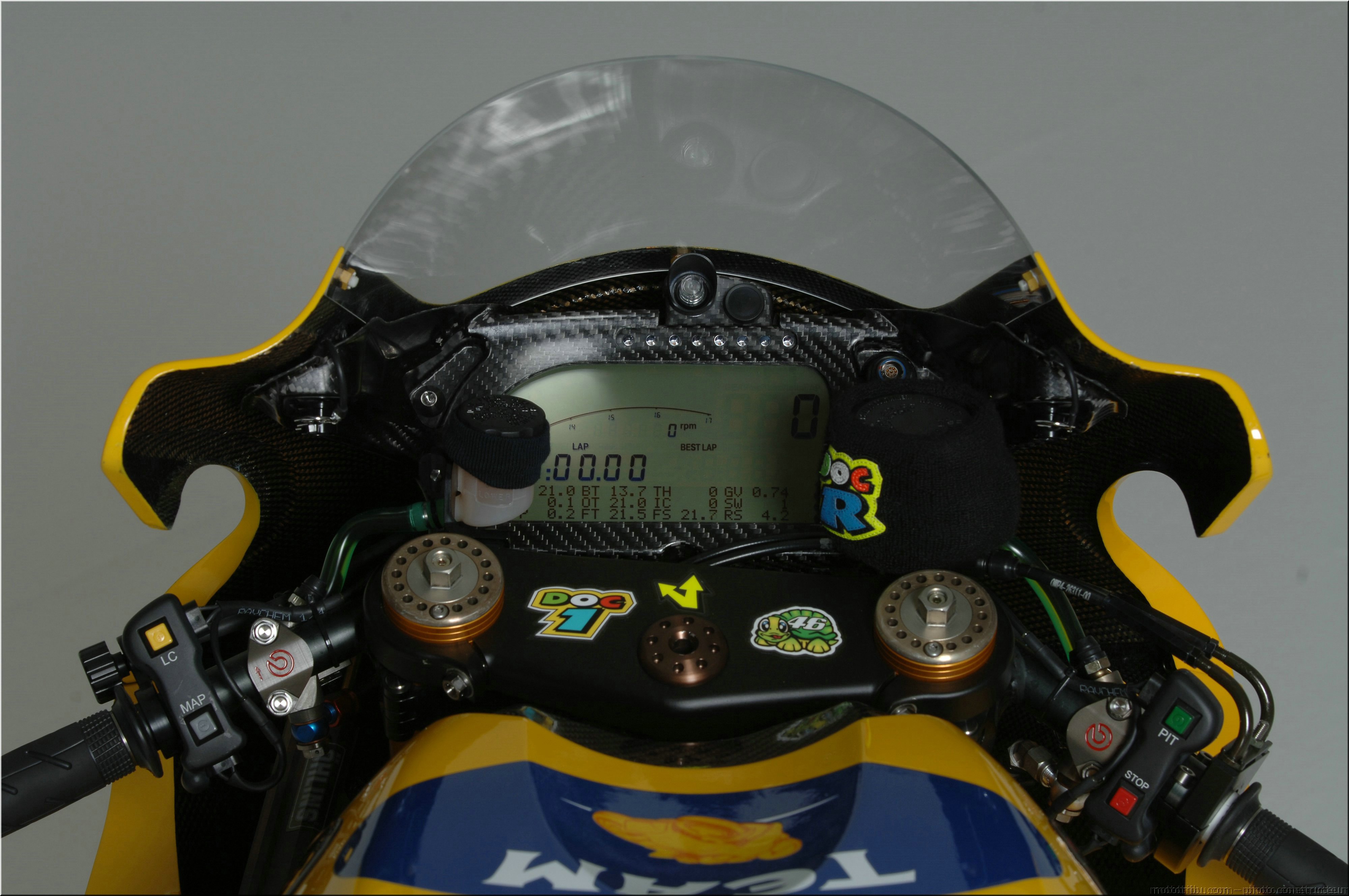 m1-rossi-2006-038