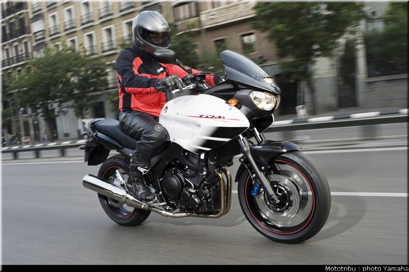 yamaha_900tdm_2007_001