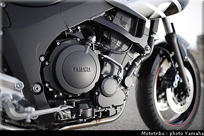 yamaha_900tdm_2007_008.jpg