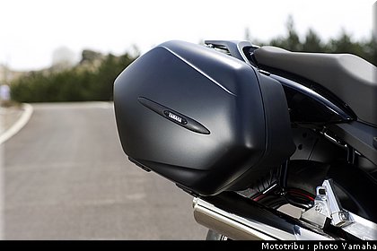 yamaha_900tdm_2007_010.jpg