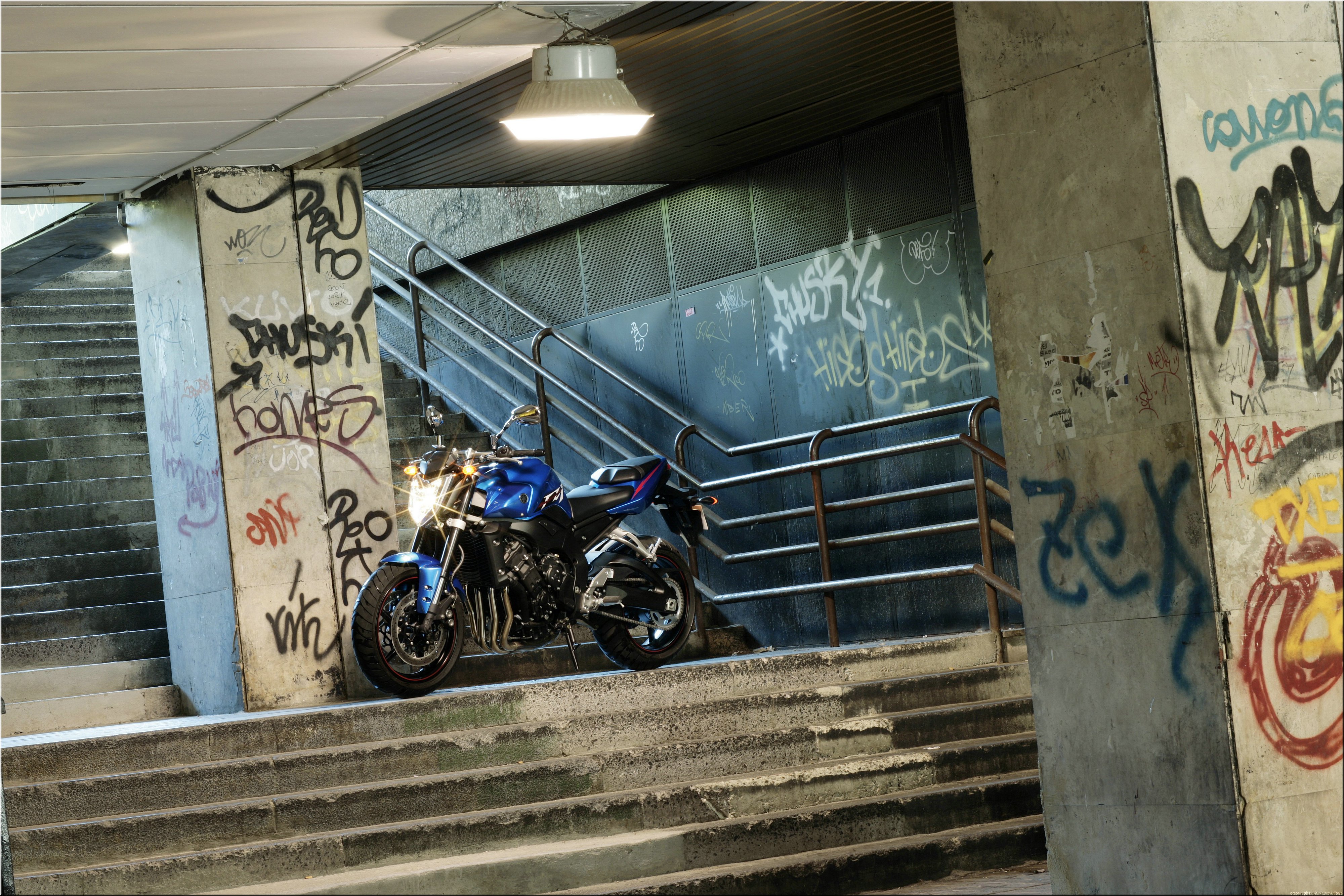 MOTO 
