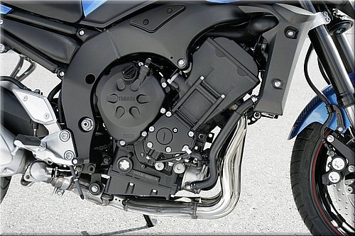 yamaha-fz1-2007-019.jpg