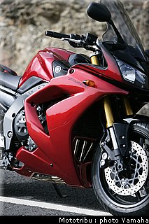 yamaha_fz1_fazer_2007_021.jpg